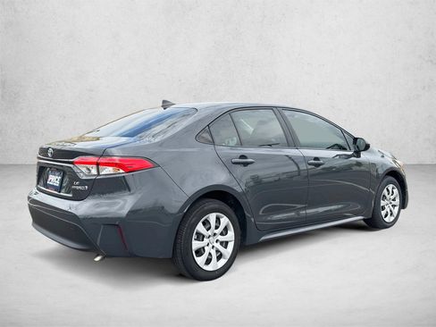 Used 2023 Toyota Corolla LE w/ Carpet Mat Package (TMS) FWD image 5