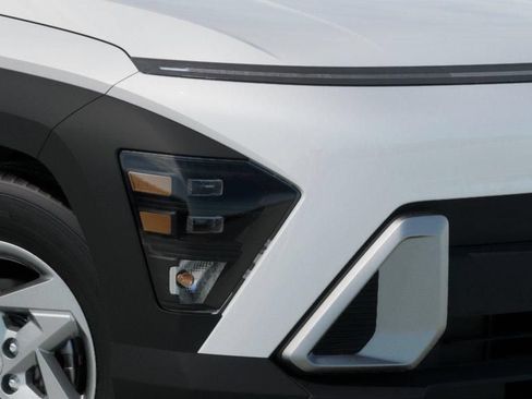 New 2027 Hyundai Kona SE FWD image 9