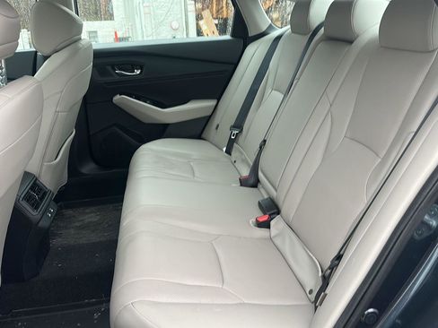 Used 2023 Honda Accord Touring image 4