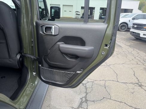 Used 2023 Jeep Wrangler Unlimited Sport AWD/4WD image 14