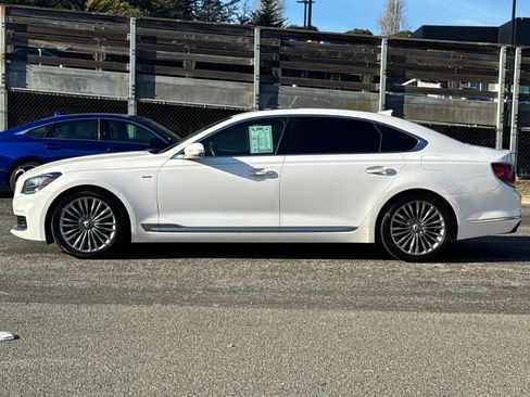 Used 2019 Kia K900 Luxury w/ VIP Package image 7