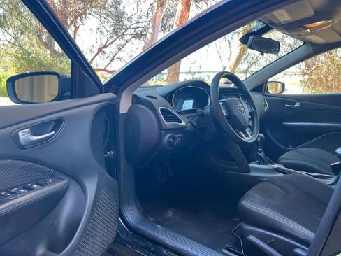 Used 2016 Dodge Dart SXT image 11