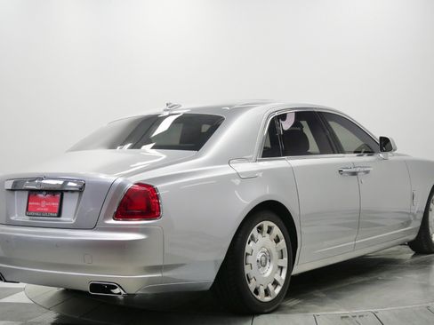 Used 2013 Rolls-Royce Ghost image 9