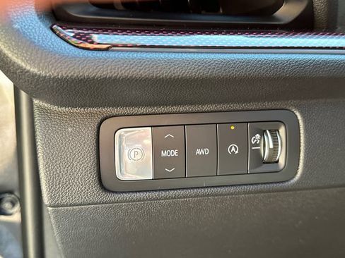 Certified 2026 Chevrolet Traverse RS w/ LPO, Floor Liner Package AWD/4WD image 28