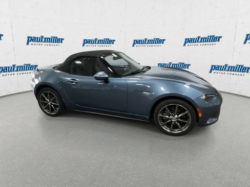 Used 2016 MAZDA MX-5 Miata Grand Touring RWD image 13