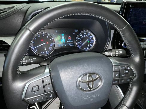 Used 2020 Toyota Highlander Platinum image 40