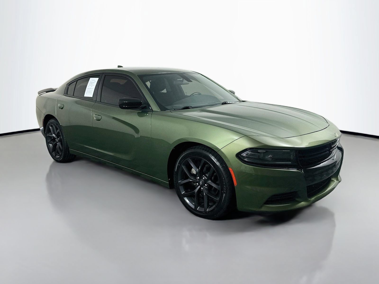 Used 2023 Dodge Charger SXT w/ Blacktop Package RWD image 1