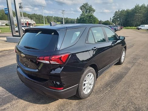 Used 2024 Chevrolet Equinox LS FWD image 7