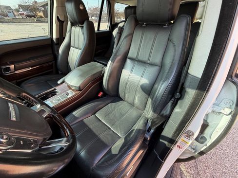 Used 2014 Land Rover Range Rover HSE image 29