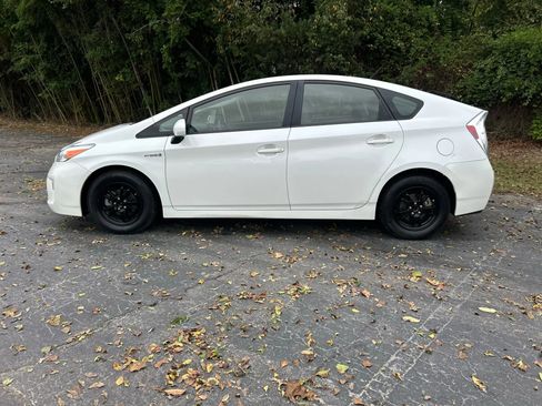 Used 2014 Toyota Prius Two image 10