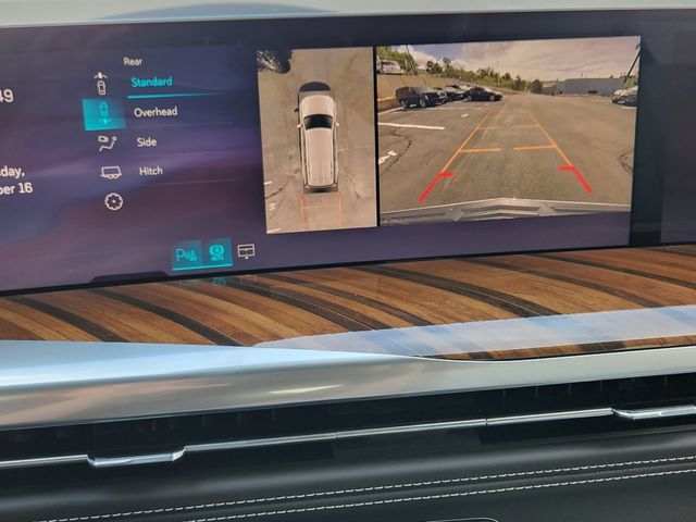 New 2026 Cadillac Escalade Platinum Sport AWD/4WD image 15