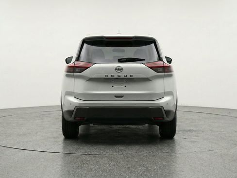 Used 2025 Nissan Rogue SV FWD image 7