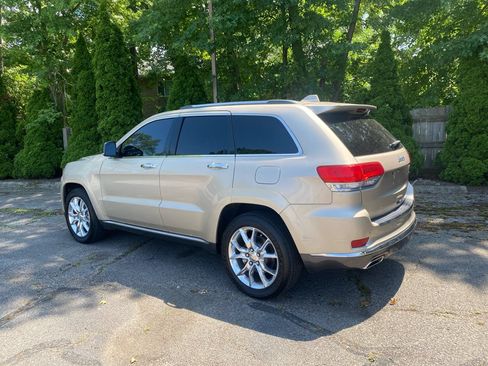 Used 2014 Jeep Grand Cherokee Summit AWD/4WD image 3