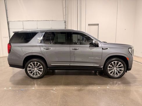 Used 2022 GMC Yukon Denali RWD image 4