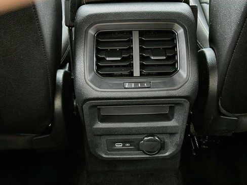 Certified 2022 Volkswagen Tiguan SEL R-Line AWD/4WD image 27