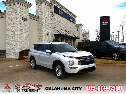 New 2026 Mitsubishi Outlander ES