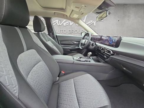 New 2026 Nissan Sentra SV FWD image 24