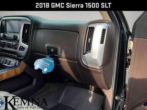 Used 2018 GMC Sierra 1500 SLT AWD/4WD image 26