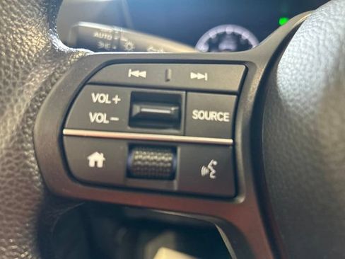 Certified 2025 Honda CR-V EX image 26