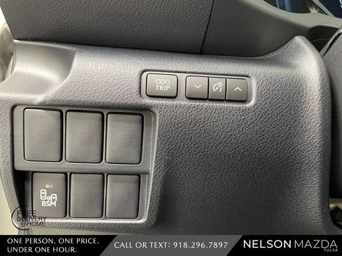 Used 2016 Lexus IS 200t image 25