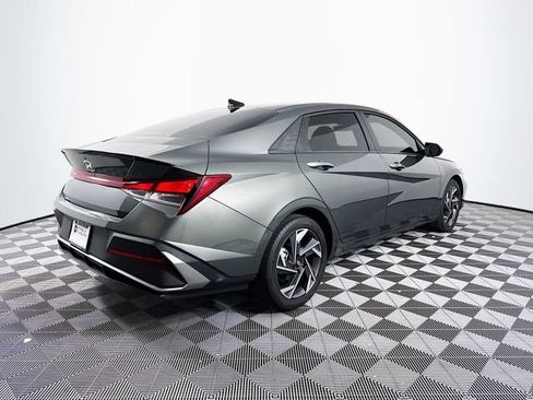Certified 2025 Hyundai Elantra Sport FWD image 7