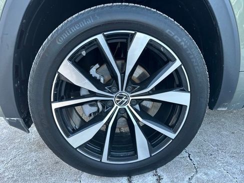 Used 2025 Volkswagen Atlas Cross Sport SEL Premium R-Line AWD/4WD image 10