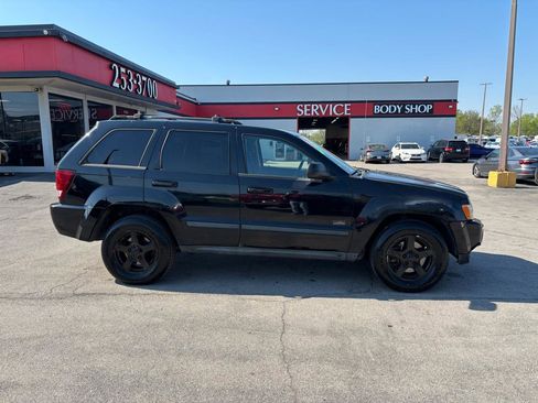 Used 2007 Jeep Grand Cherokee Laredo image 2