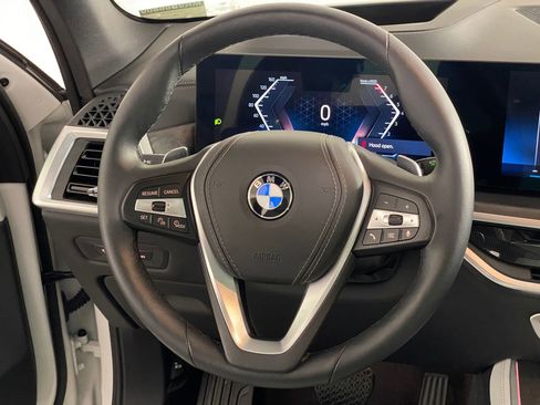 Certified 2024 BMW X5 xDrive40i w/ Premium Package image 17