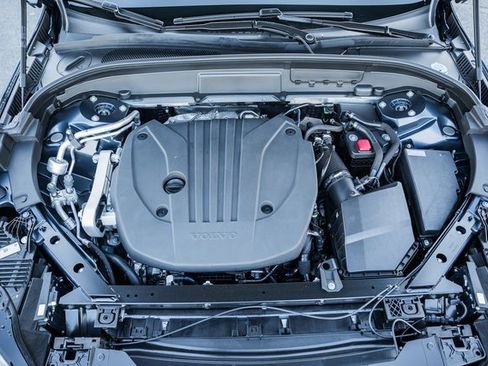 New 2026 Volvo XC60 B5 Core w/ Climate Package image 20