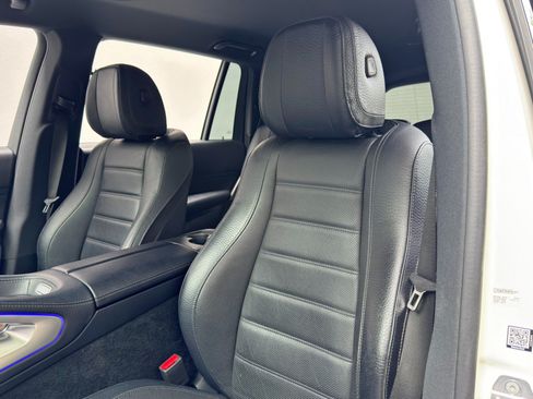 Used 2020 Mercedes-Benz GLS 450 4MATIC image 41