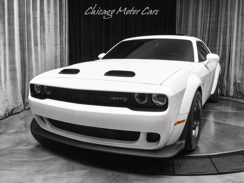 Used 2022 Dodge Challenger SRT Super Stock RWD image 2