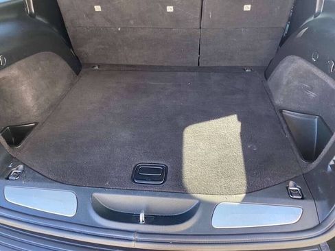 Used 2018 Jeep Grand Cherokee Limited image 30