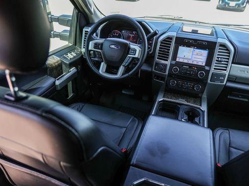 Used 2017 Ford F250 Lariat w/ Chrome Package AWD/4WD image 29