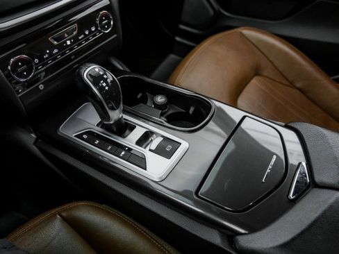 Used 2016 Maserati Ghibli RWD image 25