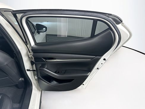 Used 2021 MAZDA MAZDA3 s image 27