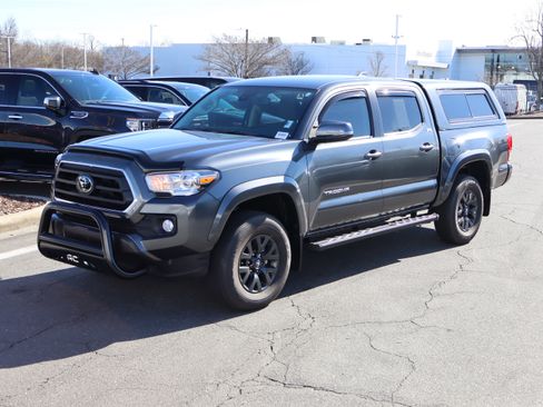 Used 2023 Toyota Tacoma SR5 image 5