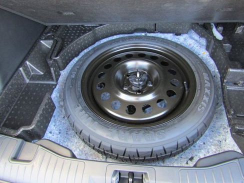 Used 2024 Ford Escape ST-Line w/ Tech Pack #1 AWD/4WD image 11