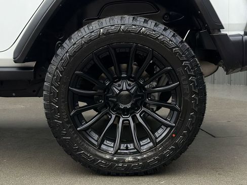 Used 2025 Jeep Wrangler Unlimited Sport S 4xe AWD/4WD image 12