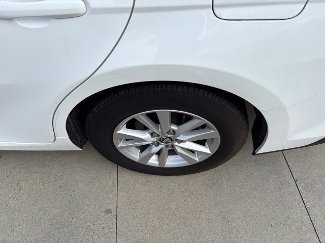 Used 2025 Toyota Camry LE FWD image 11