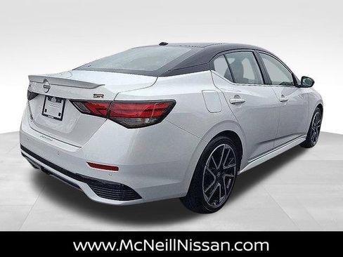 New 2025 Nissan Sentra SR image 3