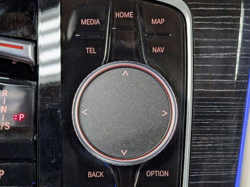 Used 2024 BMW X7 xDrive40i w/ M Sport Package image 34