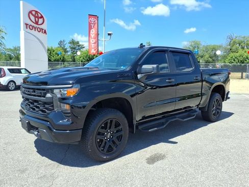 Used 2026 Chevrolet Silverado 1500 Custom Trail Boss w/ Dark Appearance Package AWD/4WD image 9