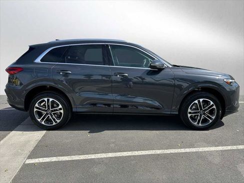 New 2025 Audi Q5 Premium image 6