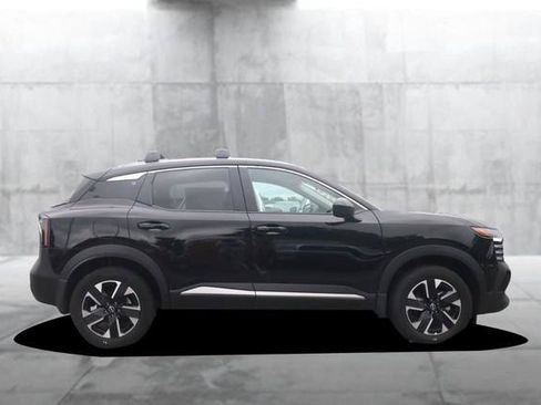 New 2026 Nissan Kicks SV w/ SV Premium Package AWD/4WD image 5