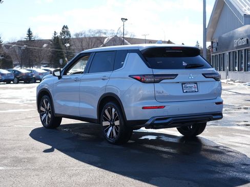 New 2026 Mitsubishi Outlander SE image 5