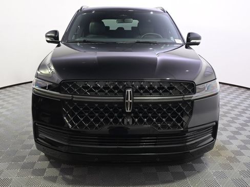 New 2026 Lincoln Navigator L Reserve AWD/4WD image 10
