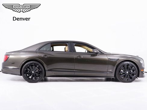Used 2021 Bentley Flying Spur W12 AWD/4WD image 9