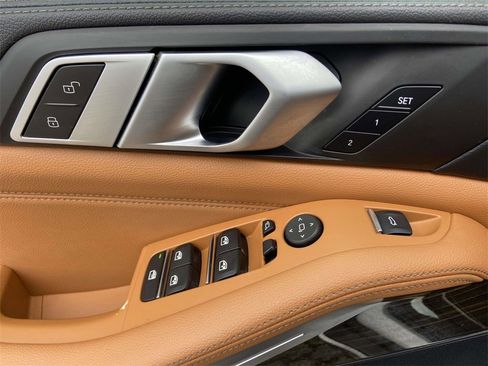 Used 2019 BMW X5 xDrive40i w/ Convenience Package image 13