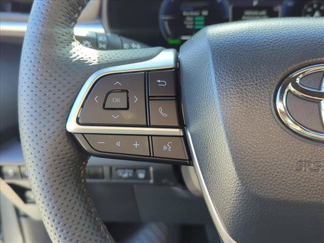 Certified 2026 Toyota Sienna Platinum AWD/4WD image 13