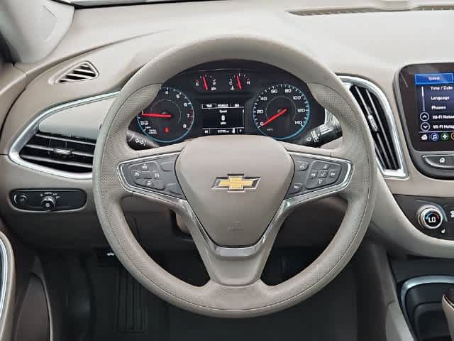 Used 2020 Chevrolet Malibu LT FWD image 21